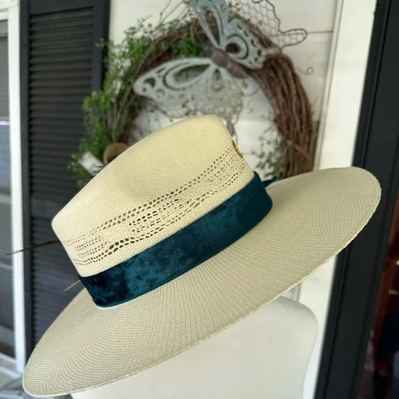 Custom Charlie 1 Horse - Picture 7 of 13